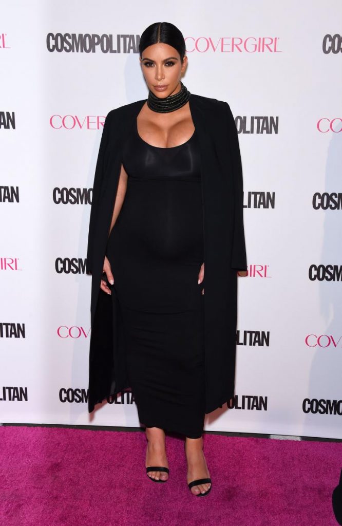 kim-kardashian-baby-bump3