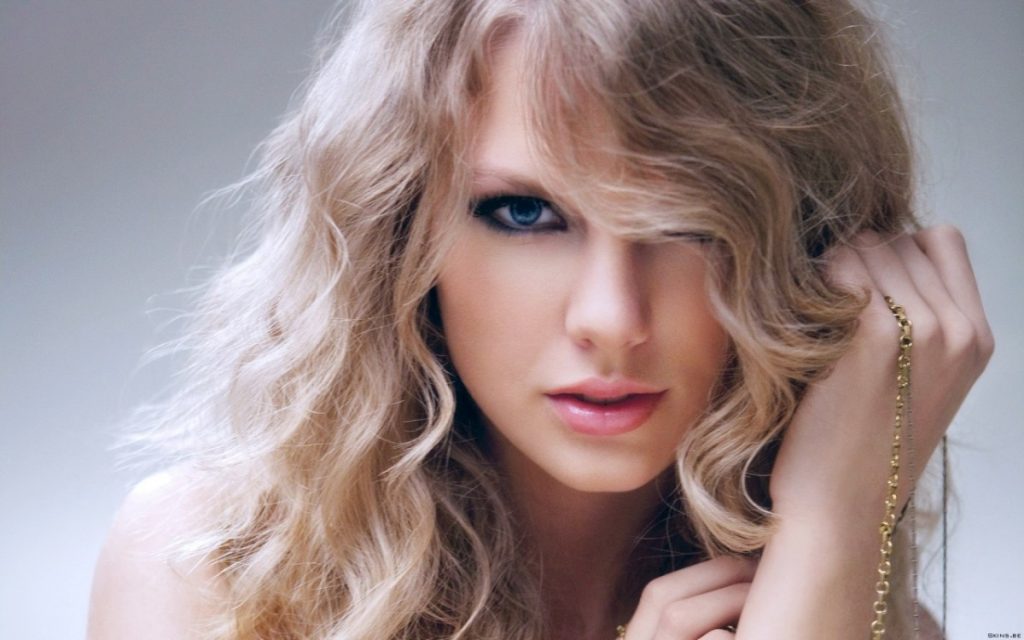 taylor-swift-stunning-pictures