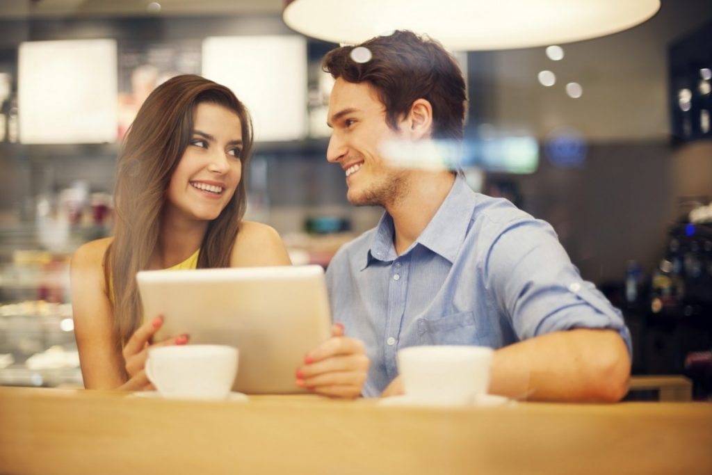 A Successful First Awesome Date With Online Dating Strategies