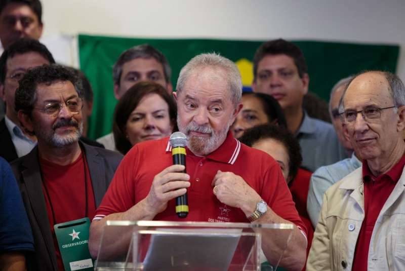 Former Brazilian President Lula Denies Corruption Charges