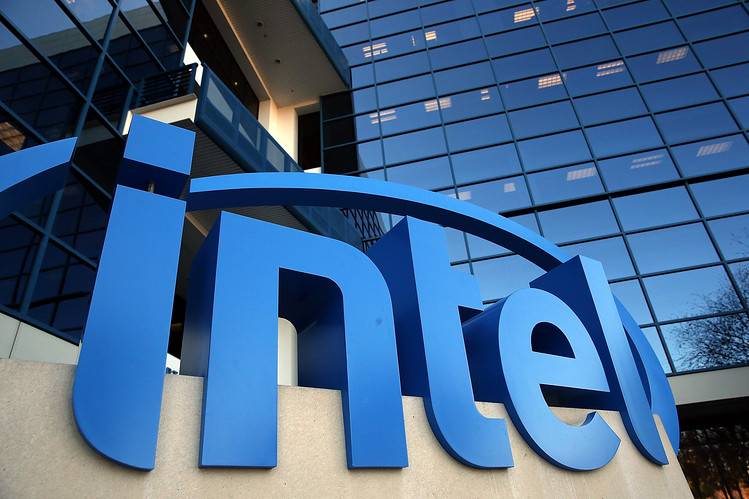 Intel Raises Its Outlook — WSJ