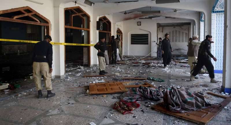 Pakistan mosque: Suicide attack leaves 25 dead