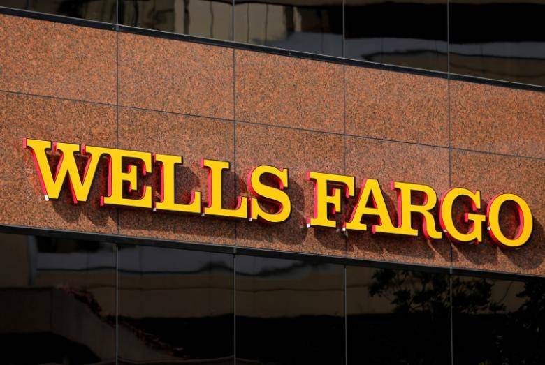 Wells Fargo faces scrutiny over lack of sales scandal disclosure