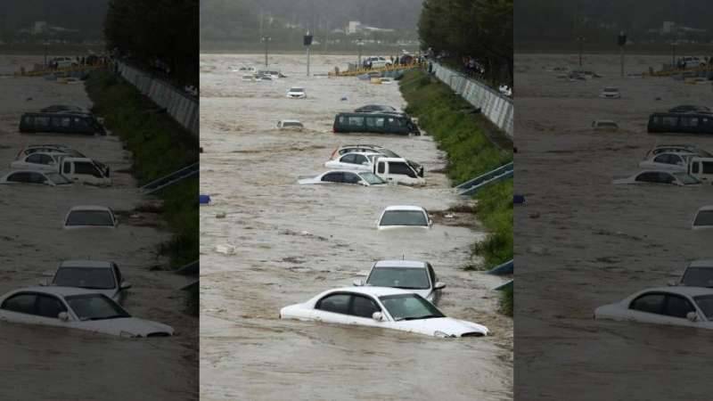 Typhoon Kills 6 People in Southeastern South Korea