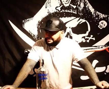 Man Guzzles Liter of Vodka in 8 Seconds, Somehow Isn’t From Florida