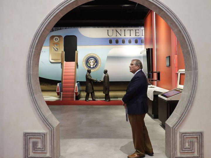 Nixon Library reboots for a new generation