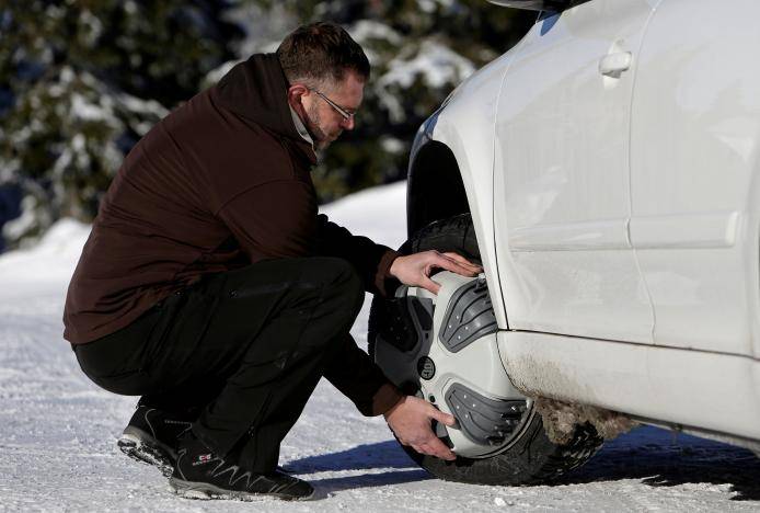 Czech inventor gives snow chains a modern makeover