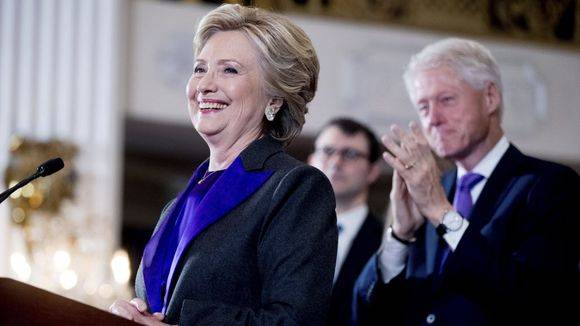 Hillary Clinton receives standing ovation at The Color Purple on Broadway