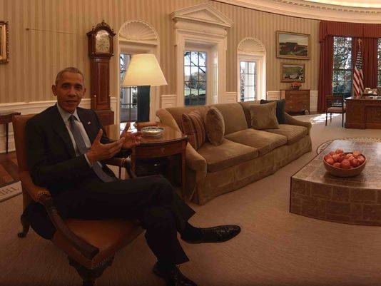 Obamas lead a White House tour virtually, with help from Oculus