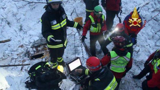 Rigopiano Hotel avalanche: Five bodies found, 15 still missingc