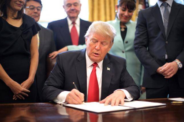 Trump order targeting business rules leaves key regulations untouched