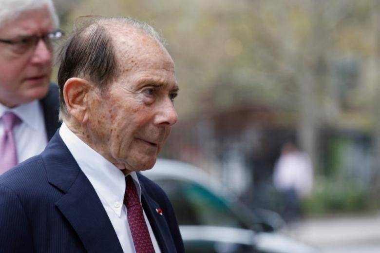 After 12 Years, Ex AIG Chief Greenberg Settles Accounting Fraud Case