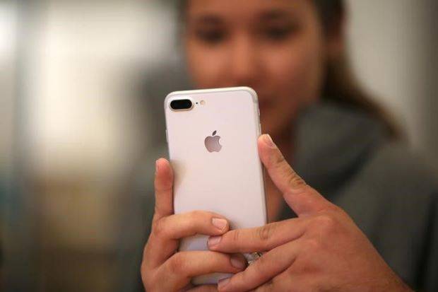 Apple defies Wall Street with strong revival in iPhone sales