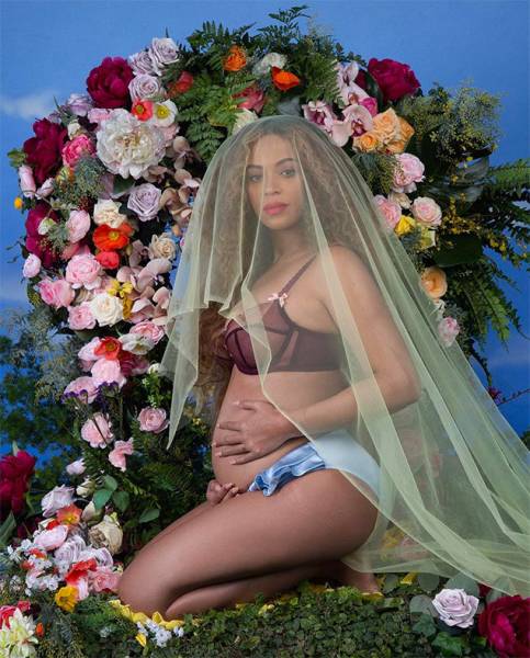 Beyoncés Pregnancy Fashion Is Already As Beyoncé As Can Be See Her Past Maternity Looks