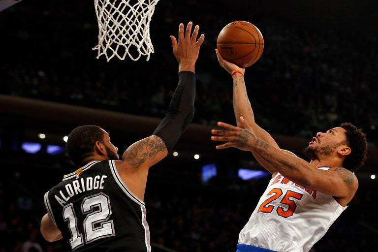 Knicks End Four Game Skid With Uplifting Win Over Spurs