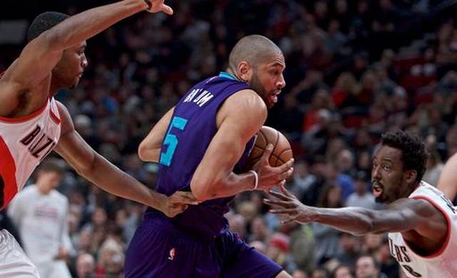 Lillard has 27 and the Blazers beat slumping Hornets 115-98