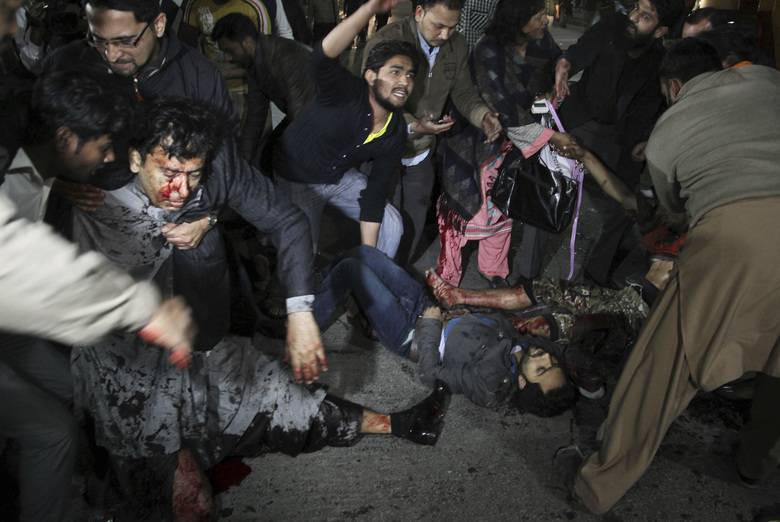 Pakistan Mourns 13 Killed in Lahore Suicide Bombing