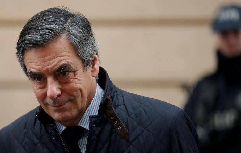 Pressure grows on France’s Fillon to pull out of race as MPs break ranks