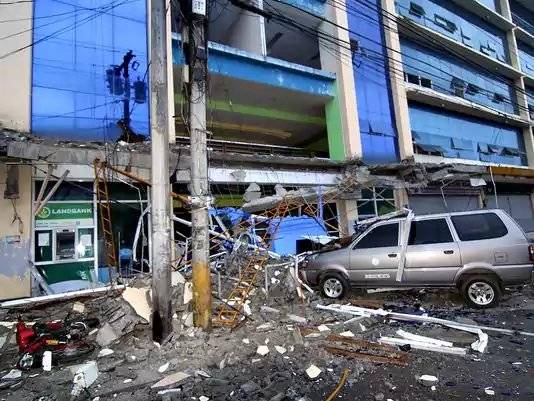 Quake In Southern Philippines Kills At Least 4 People