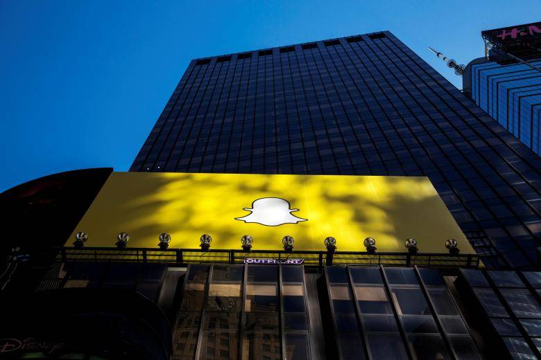 Snap expects some IPO investors to make year-long commitments