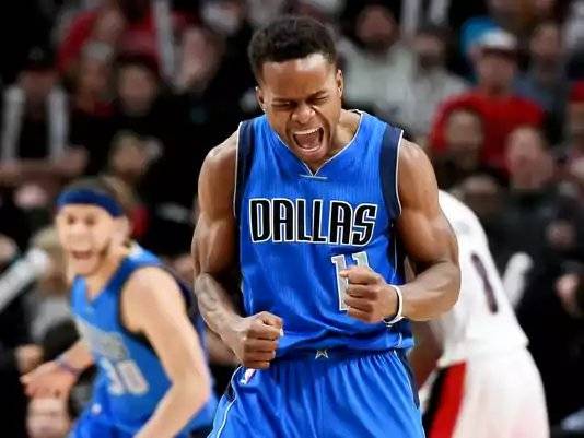 Yogi Ferrell lights up Blazers as Mavericks win fourth straight