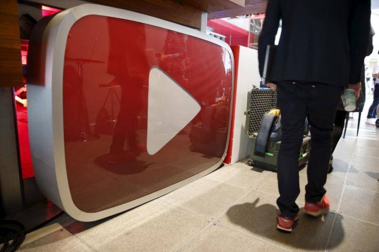 YouTube stars can live stream from mobile, make money from fans