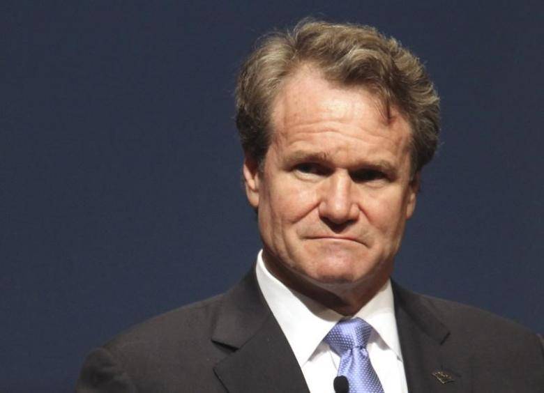 Bank of America shareholders revive chairman debate