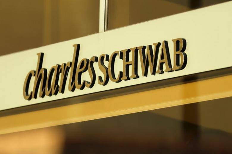 Charles Schwab Launches Hybrid Human Robo Financial Advice