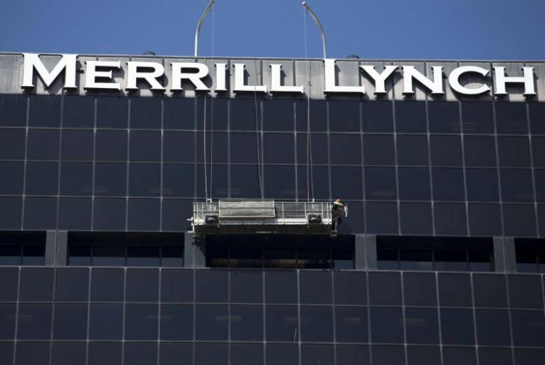 Merrill Lynch may keep commission-based retirement accounts