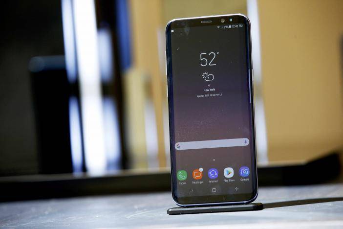 Samsung launches Galaxy S8 and dreams of recovery from Note 7