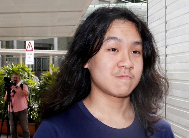 U.S. judge grants Singaporean blogger asylum request