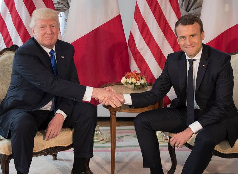 The Awkward Body Language of Donald Trump