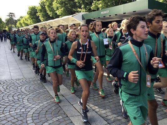 Chilly But No Rain For French Open Men's Quarterfinals