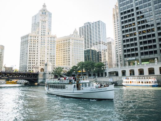 Chicago shows off during the summer