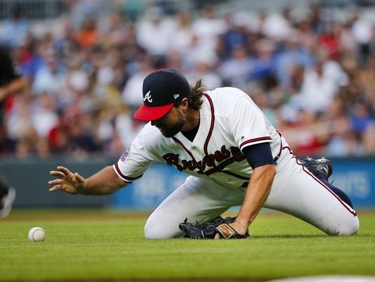 Freeman, Braves rally in 8th to beat Diamondbacks 4-3