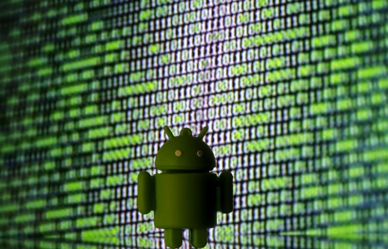 EU considers record fine as panel checks Google Android case