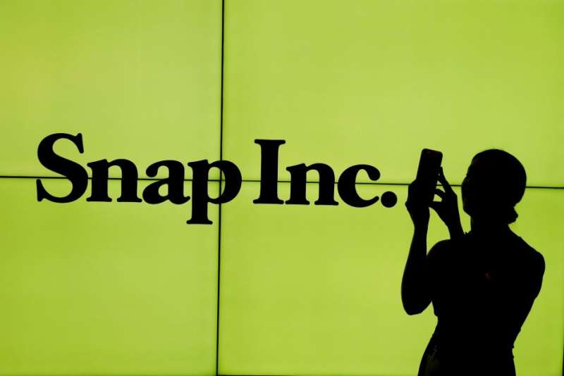 Giving up the ghost: investors bail on Snap