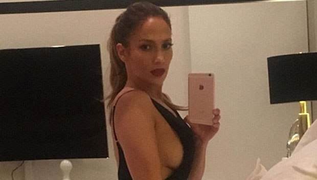 JLo Shares Sexy Pic Of Her Bare Butt &She Looks Flawless — See Pic