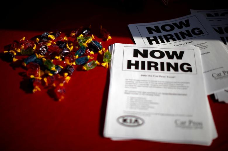 U.S. job growth seen accelerating, unemployment rate steady