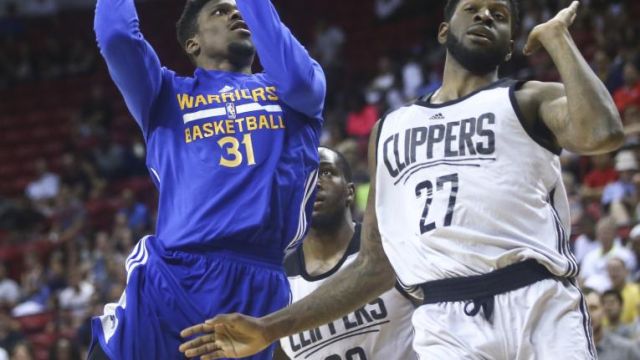 Undrafted Dylan Ennis drops 35 for Warriors in Vegas