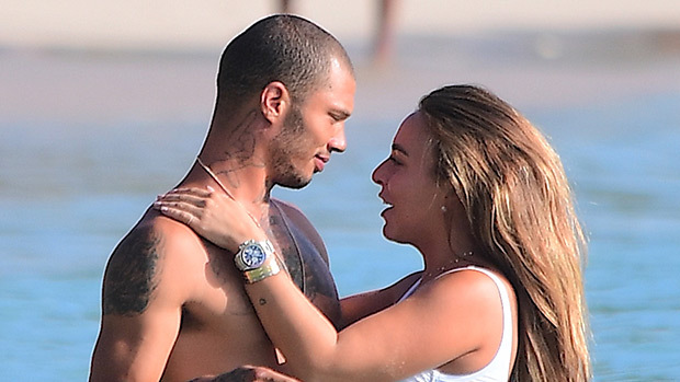 Chloe Green & ‘Hot Felon’ Jeremy Meeks Make Out In The Ocean In Barbados