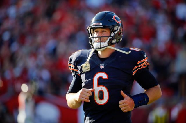 Former Bears Quarterback Jay Cutler Reportedly Agrees to Contract with Miami Dolphins