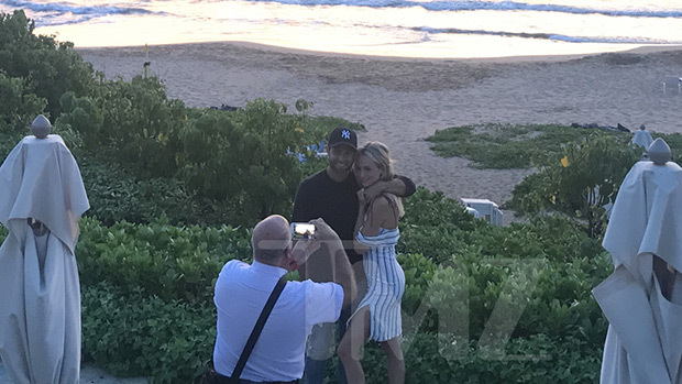 Lauren Bushnell Cozies Up To New BF On Romantic Hawaiian Vaca 3 Months After Ben Higgins Split