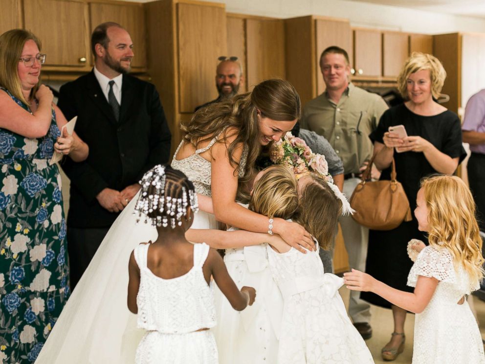 Teacher invites 20 of her students to serve as flower girls, ring bearers in her wedding