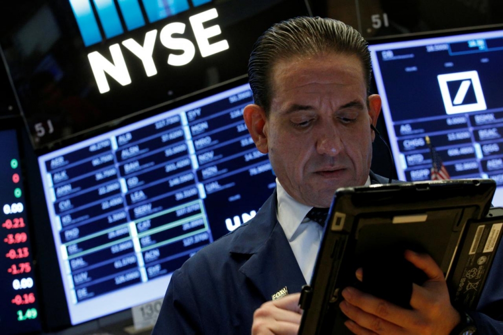 Wall Street ends higher as Dow edges to latest record