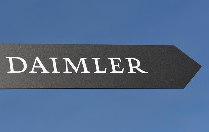 Daimler joins rush to add more North American auto plants