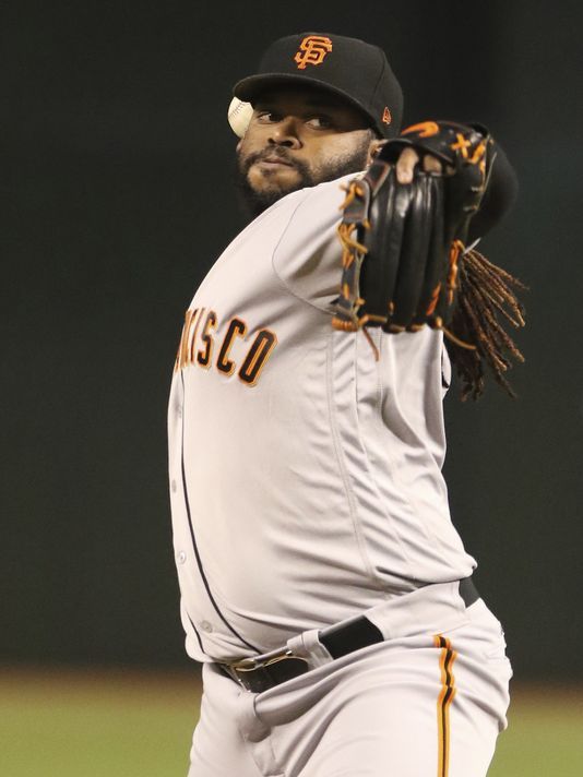 Hundley, Cueto lead Giants past Diamondbacks