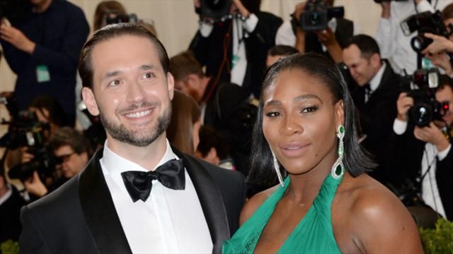 Serena Williams gives birth to baby girl