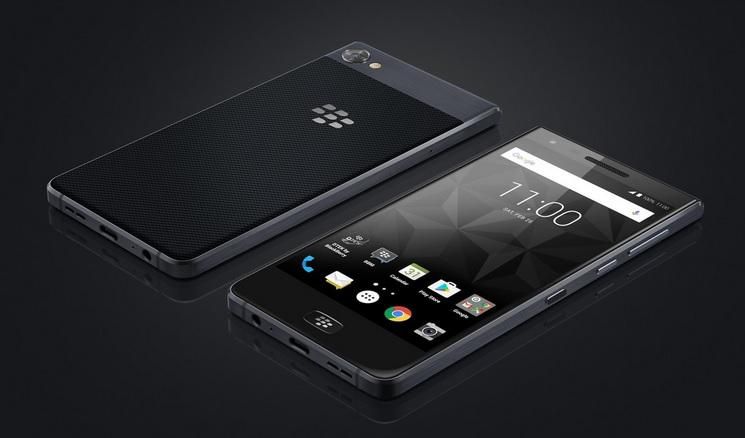 All-touchscreen BlackBerry Motion officially announced