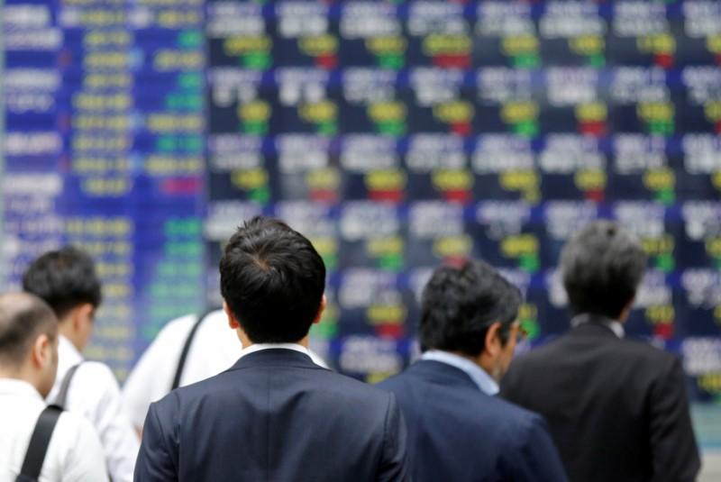 Asian shares conquer 10-year peak oil up on Iraq tensions